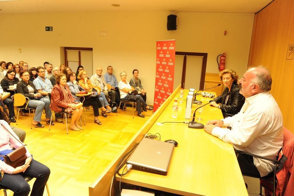 Presentación del libro "Historia de un canalla", d