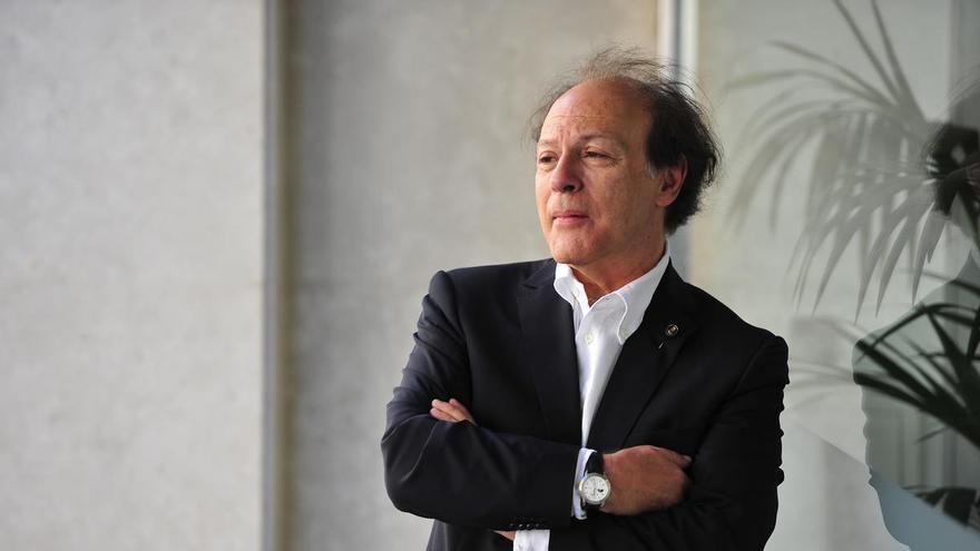 Muere Javier Marías, autor clave de la literatura española del último medio siglo