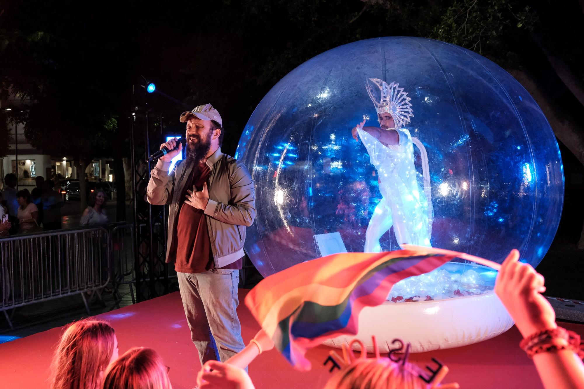 Mira aquí todas las fotos del primer pasacalles del Ibiza Pride en Sant Antoni