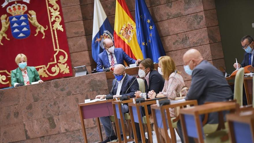 &quot;No hay plan B&quot;, aseguran las patronales turísticas al Parlamento