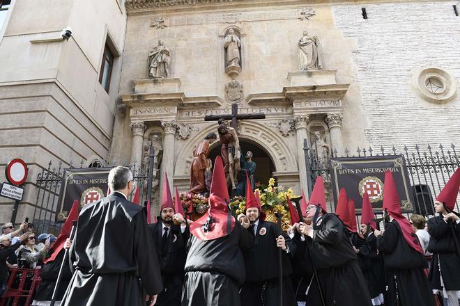 Procesión de la Misericordia este Viernes Santo en Murcia, en imágenes