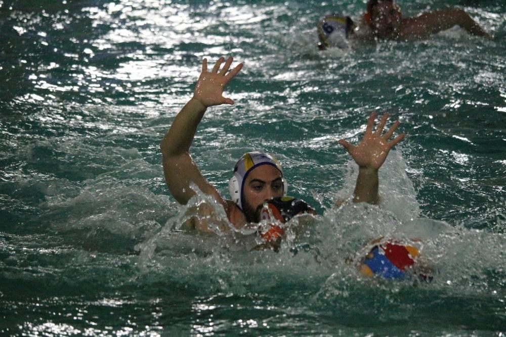 Partido de semifinal de la liga balear de waterpolo