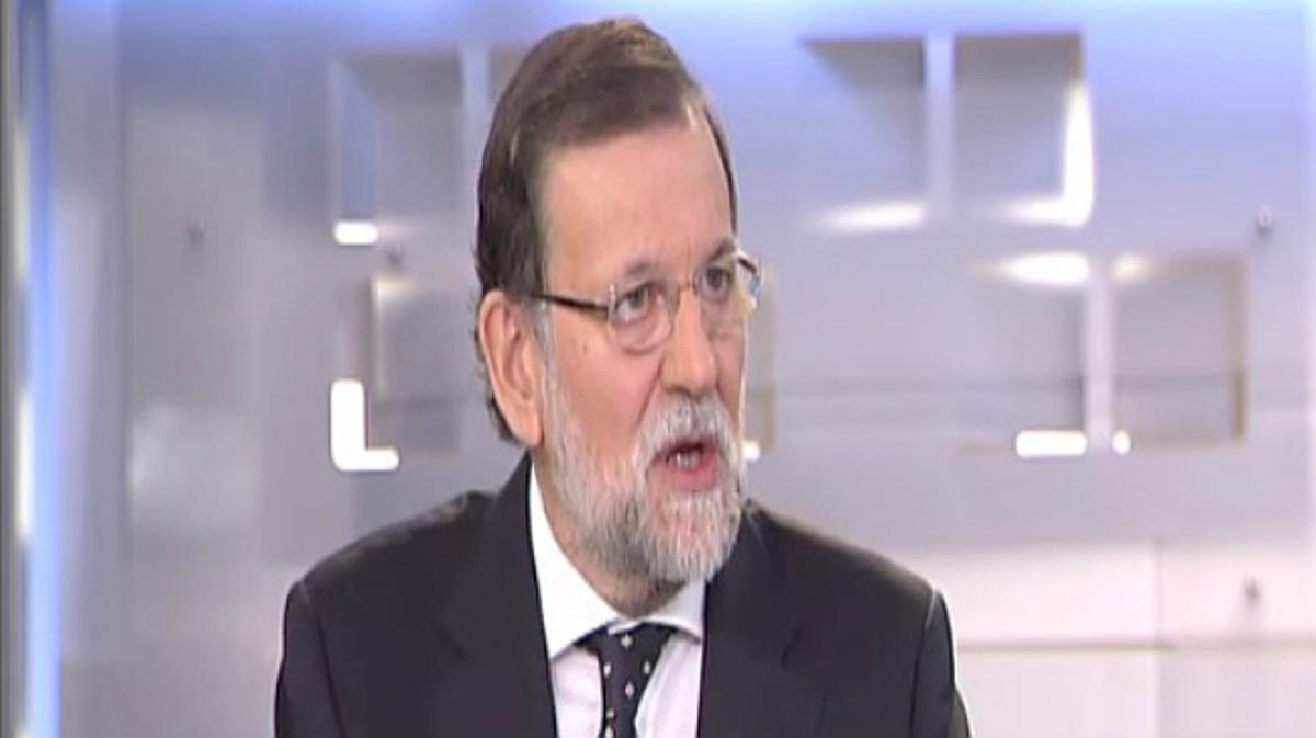 Mariano Rajoy durante la entrevista con Pedro Piqueras en Telecinco.