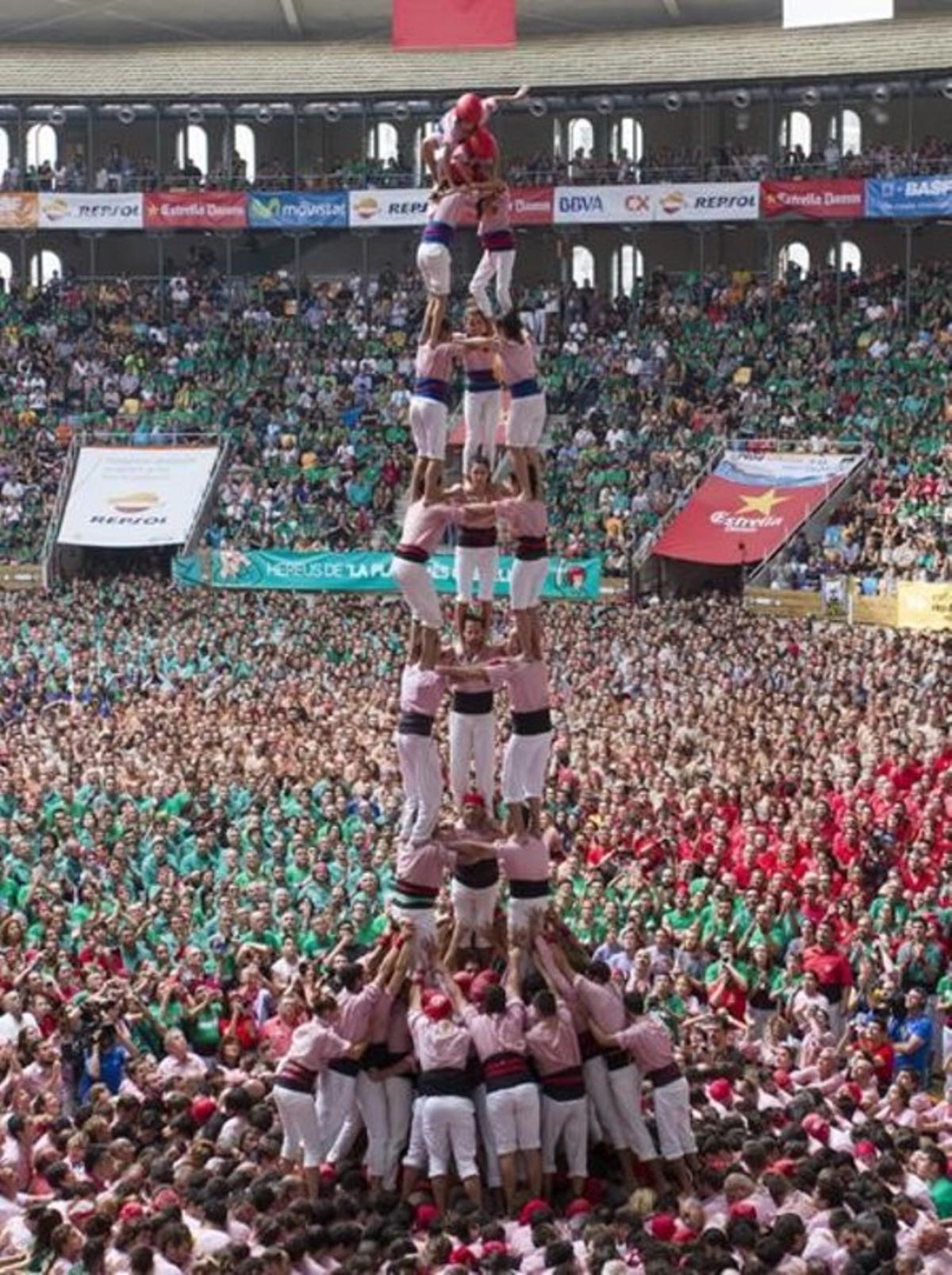 3 de 9 amb folre dels Xiquets de Tarragona.