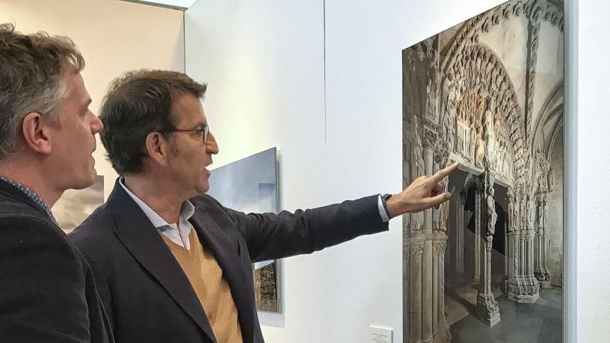 Feijóo, en la exposición sobre el Camino de Santiago, en Buenos Aires.