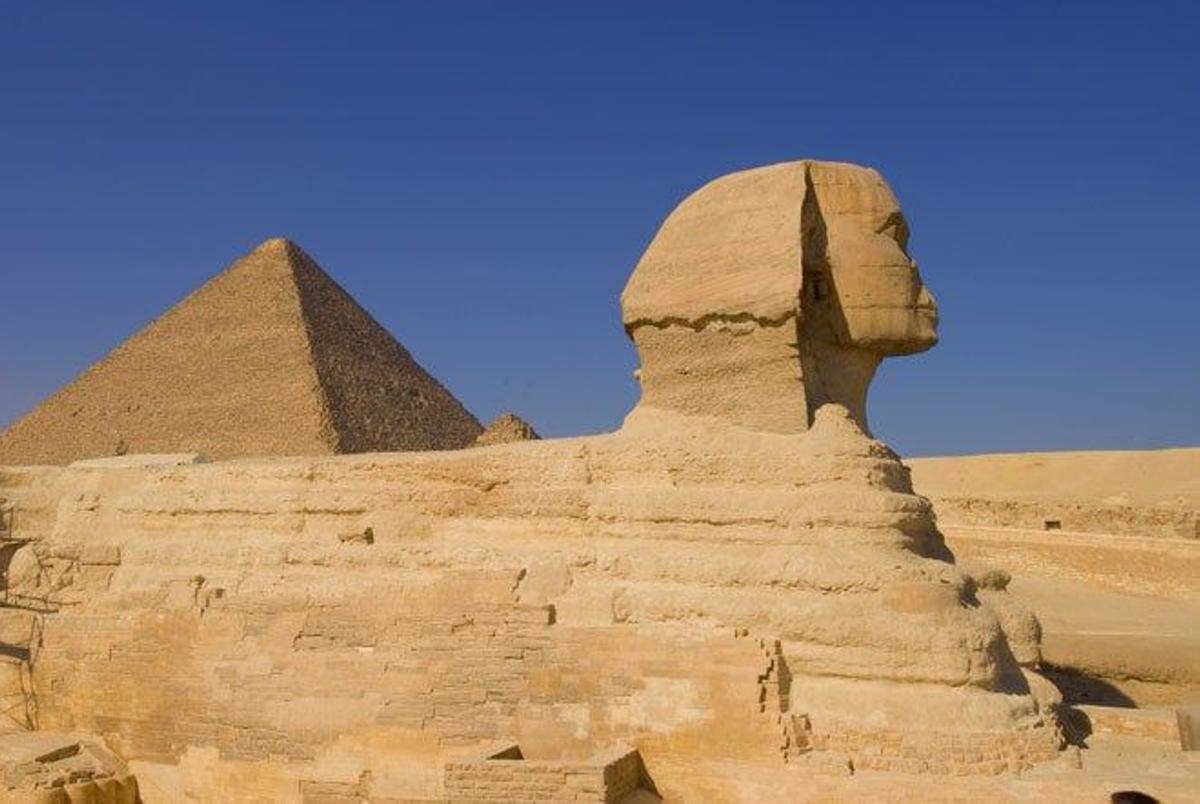 Pirámides y Gran Esfinge de Guiza, en Egipto.
