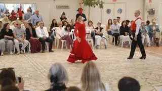 Acodem celebra un desfile de moda flamenca para financiar la adaptación de su nueva sede en Córdoba