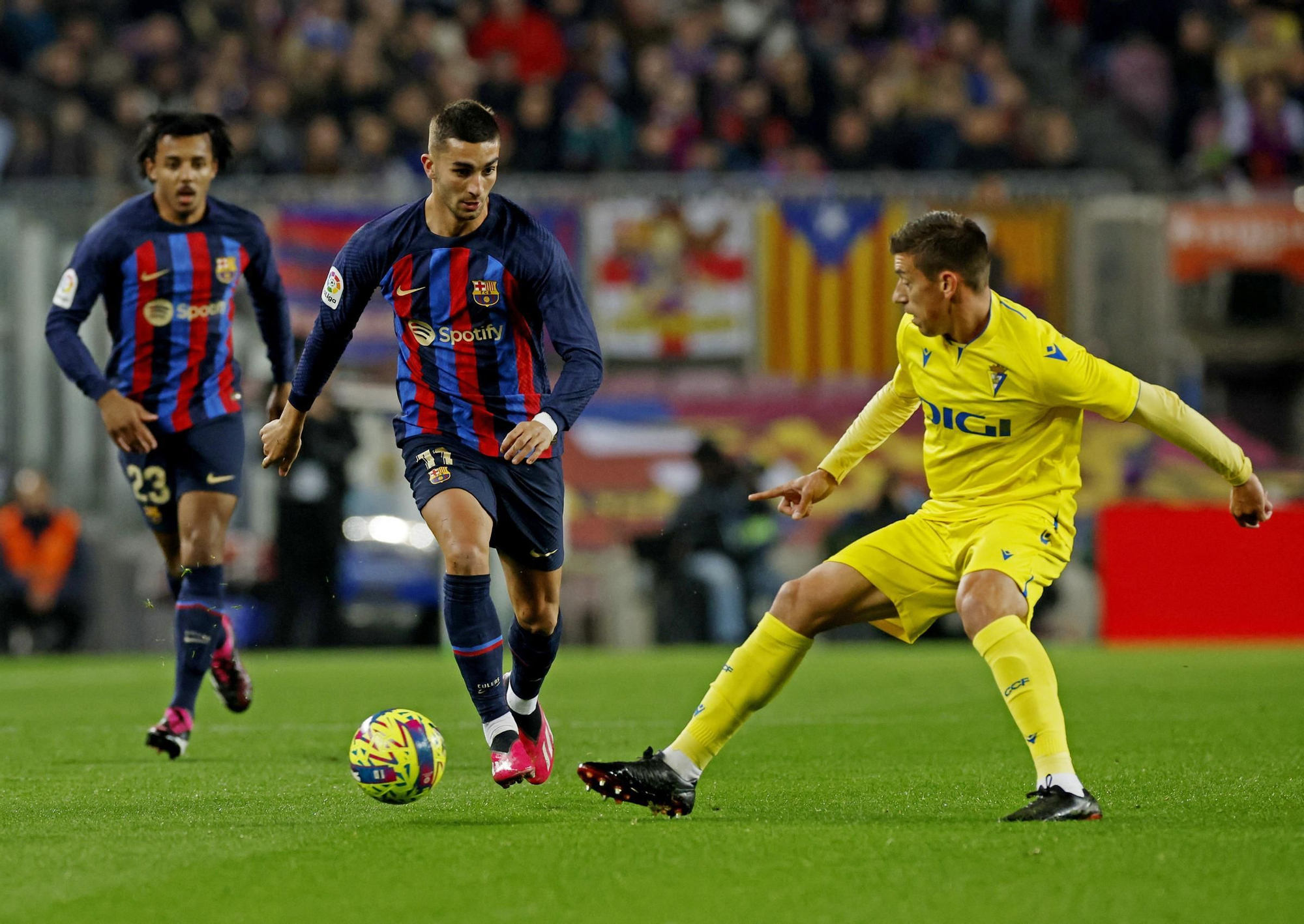 LaLiga - FC Barcelona v Cadiz
