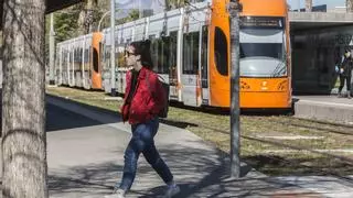 Ayuntamiento y Generalitat abren la puerta a cambiar el TRAM a San Gabriel por un "trolebús"