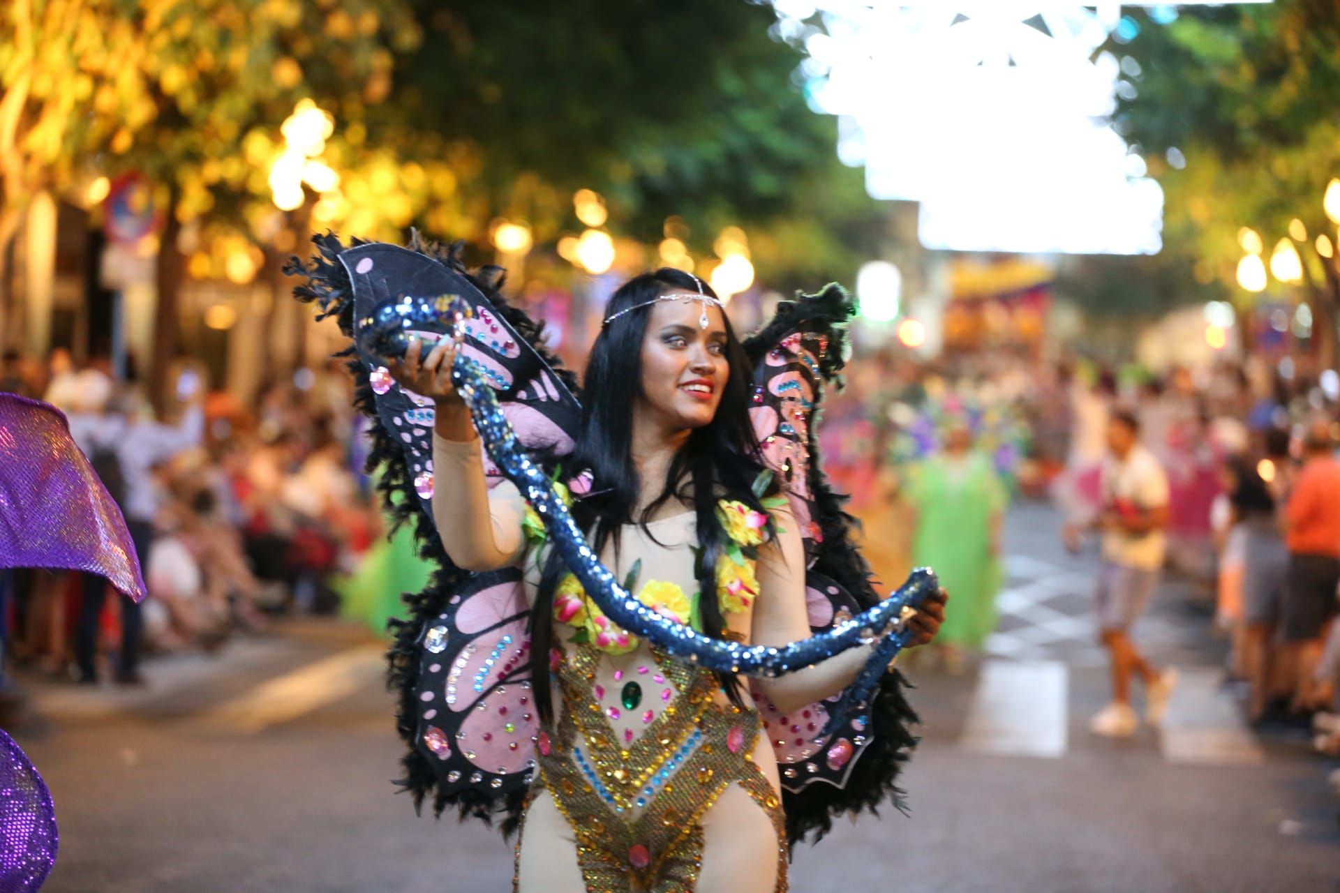 Desfile Folclórico Internacional de las Hogueras de Alicante 2022