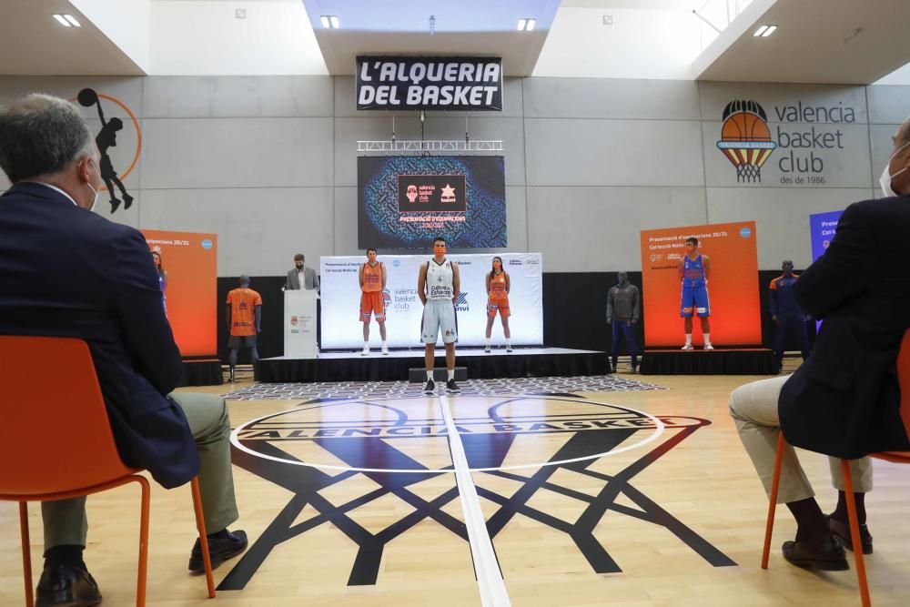 Presentación equipaciones del Valencia Basket