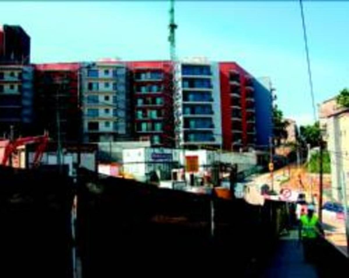 Pisos socials a Trinitat Nova, pagats per l’Incasòl amb els rèdits de les fiances dels lloguers. Pisos socials a Trinitat Nova, pagats per l’Incasòl amb els rèdits de les fiances dels lloguers.