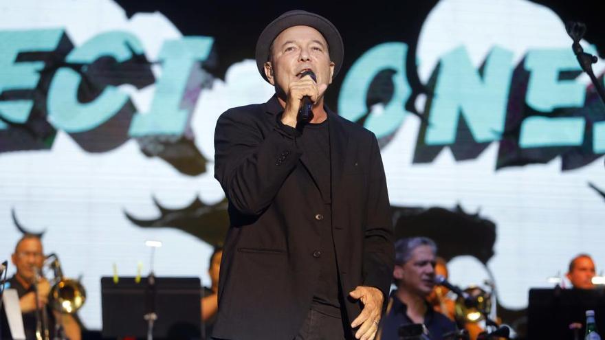 Rubén Blades, en una reciente actuación en España; hoy llega a la ciudad de Cartagena.