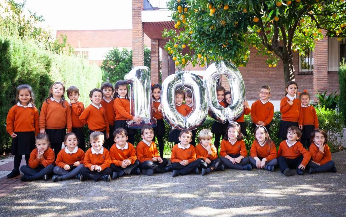 El colegio Divina Pastora cumple cien años