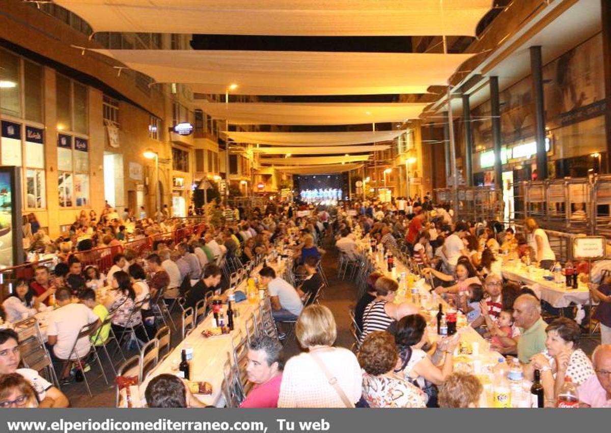 GALERÍA FOTOS -- La gastronomía, protagonista en la avenida de la Murà de Vila-real