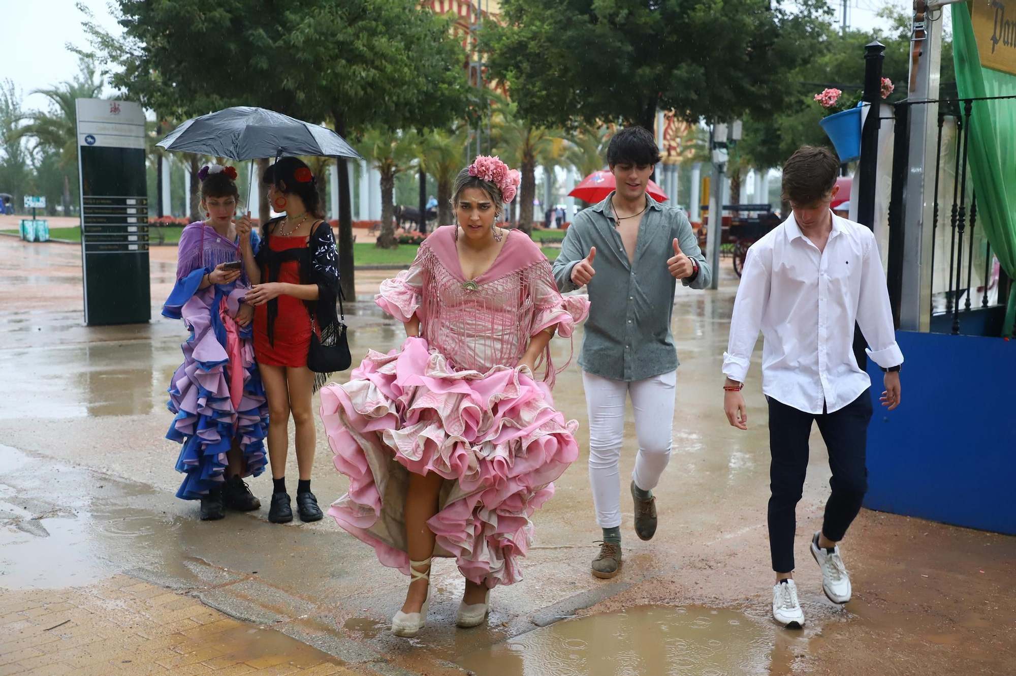 El primer día de Feria marcado por la lluvia