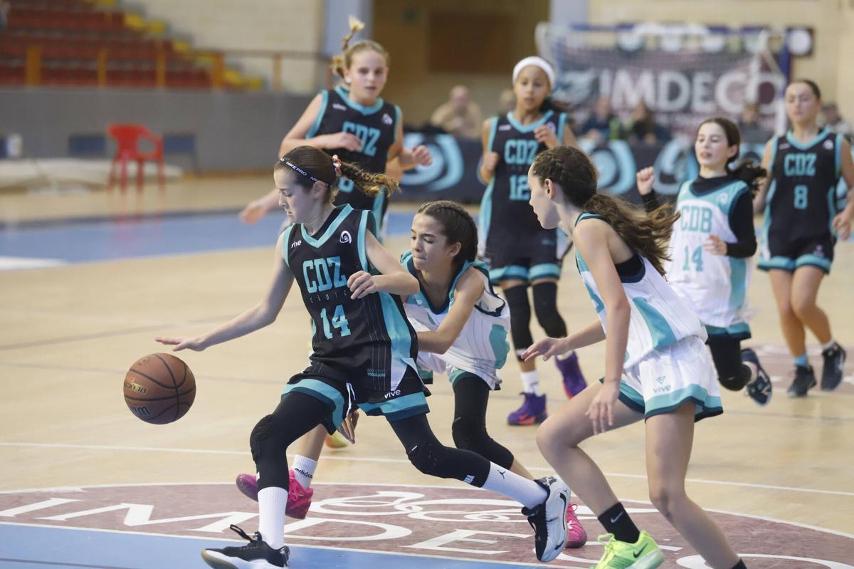 La selección cordobesa gana la final del Campeonato de Andalucía mini femenino de baloncesto