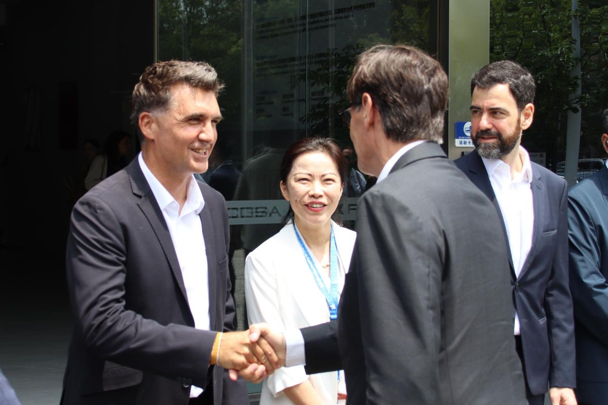 Illa comienza su último día en China con una agenda centrada en el sector de la automoción