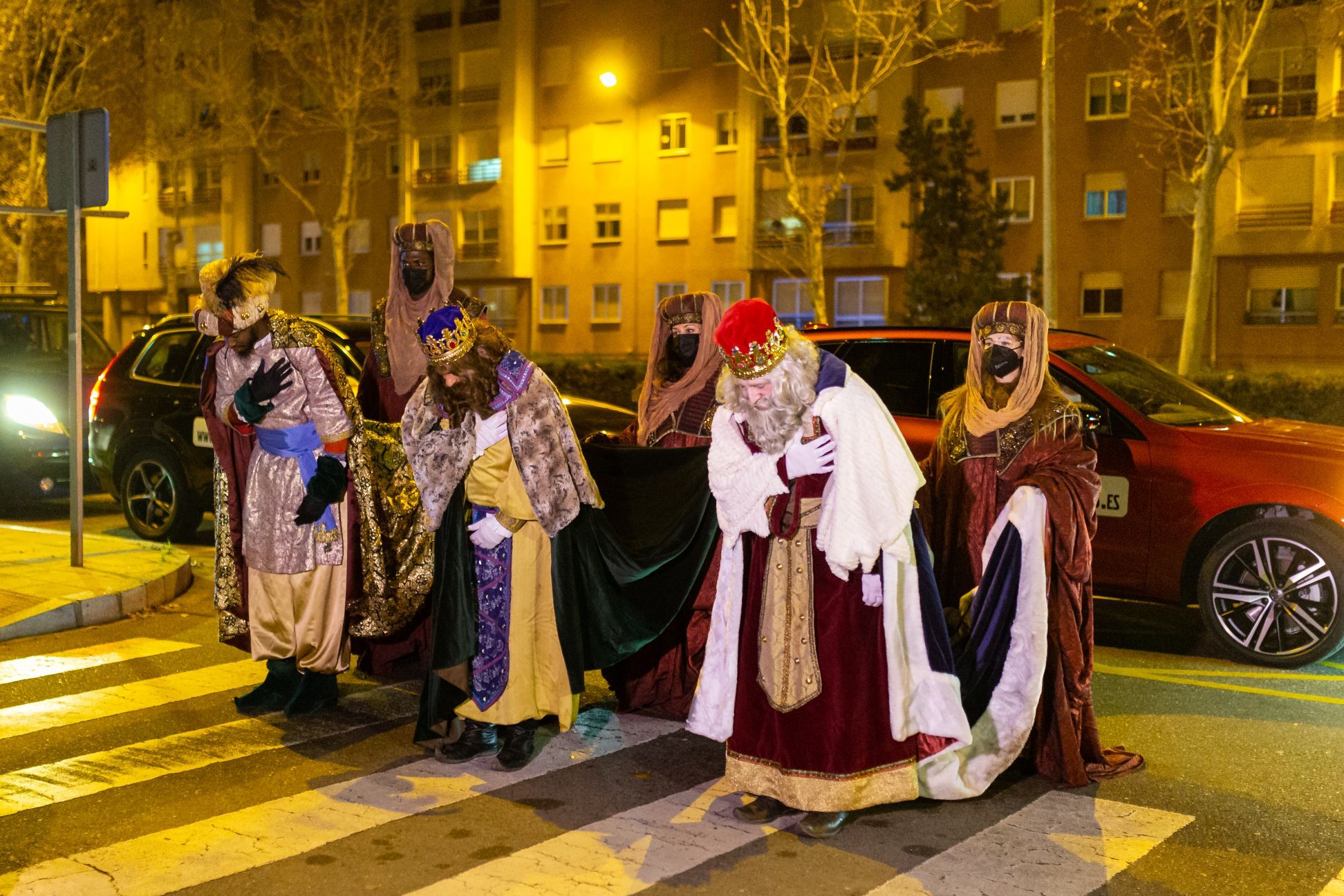 GALERÍA | Así fue la llegada anticovid de los Reyes Magos a Zamora, sin cabalgata y sin niños, pero con la misma ilusión