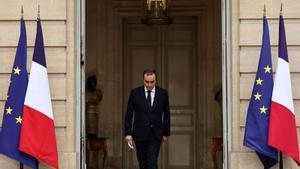 Lecornu sumeix en la incertesa de nou França després de deixar el Govern
