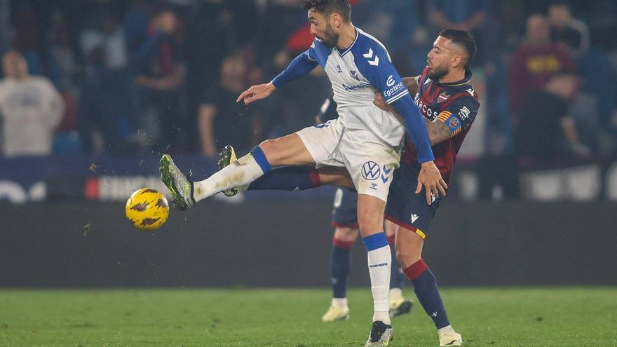 Oficial: El Levante traspasa a Vezo al Olympiacos