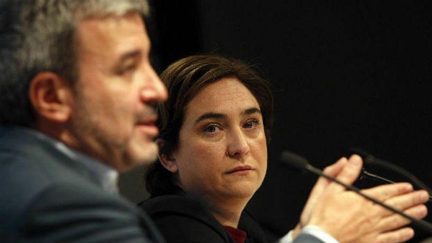 Colau pide al PSC que incorpore &quot;tres puntos del catalanismo&quot; para el 21-D