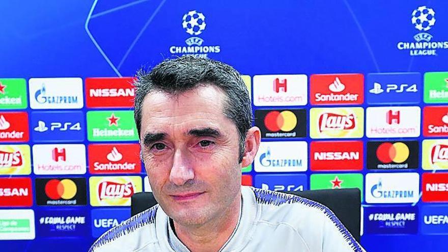 Valverde, durante la rueda de prensa de ayer. // Efe