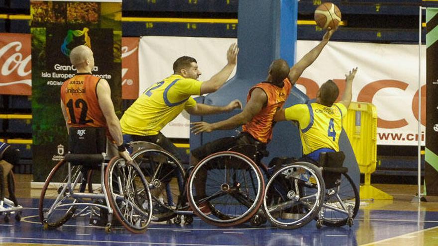 Partido de baloncesto en silla de ruedas entre Gran Canaria y Cantú