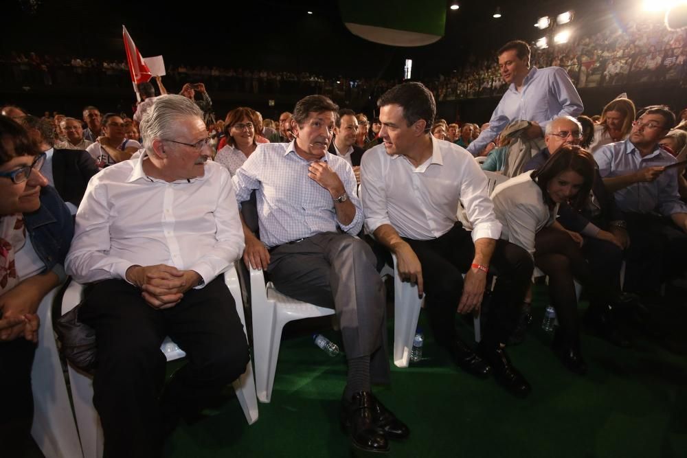 Mitin del PSOE en Oviedo con Pedro Sánchez