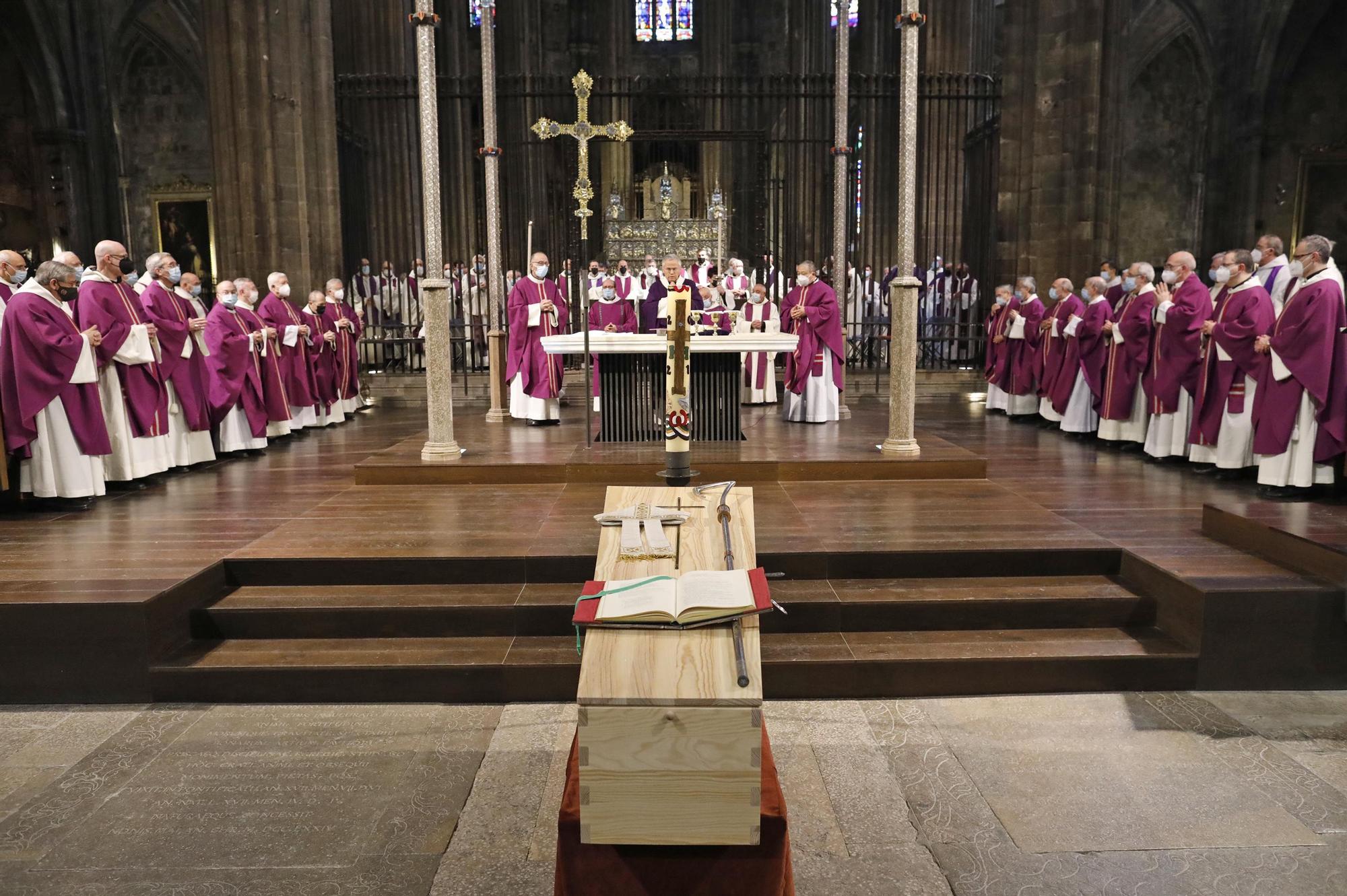 La Catedral de Girona s'omple per acomiadar Francesc Pardo