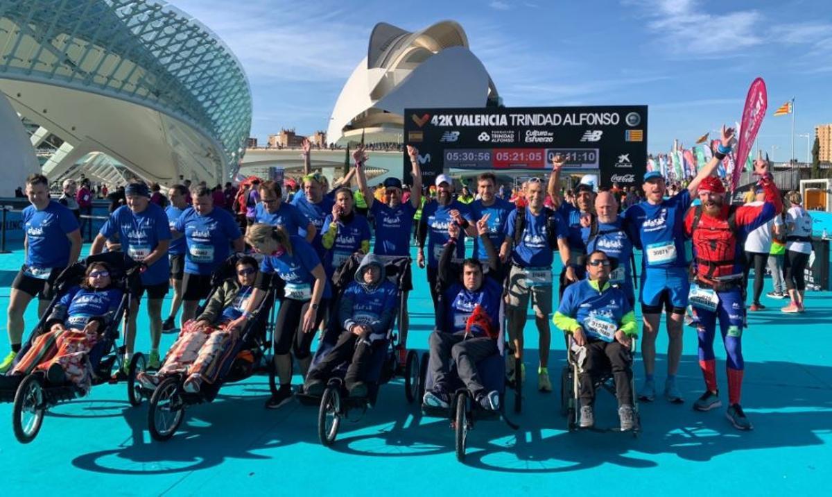 Equipo Zurich Aefat en Maratón Valencia 2023
