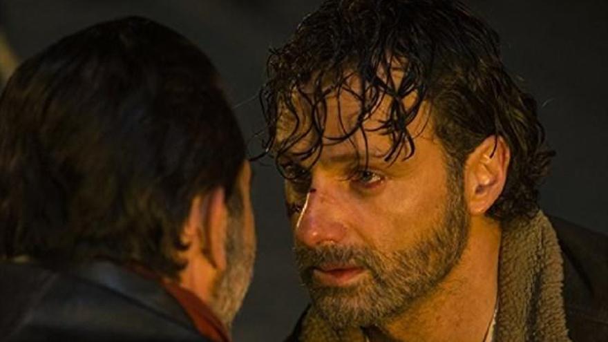 Andrew Lincoln interpreta a Rick.