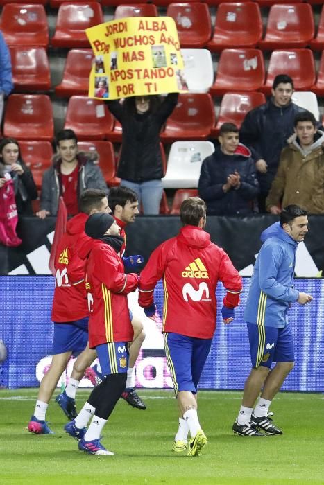 Entrenamiento de la selección española en El Molinón.