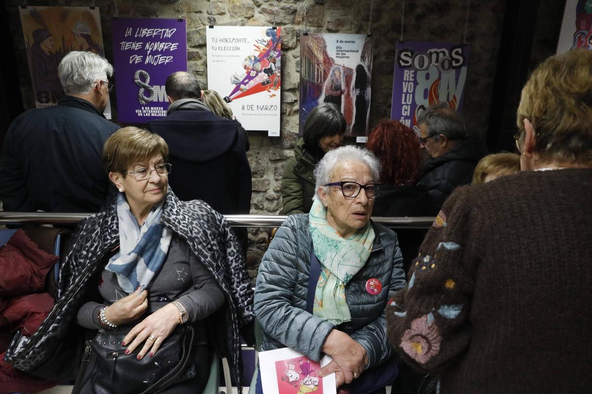EN IMÁGENES: Así fue la jornada feminista por el 8M en Avilés