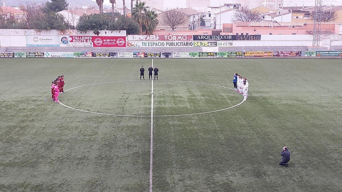 Inicio del partido entre el Olímpic y el Muro en la Murta.