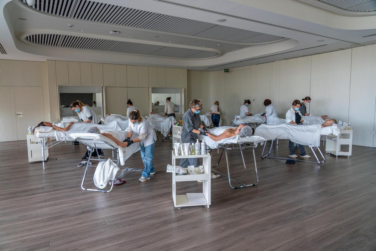 Málaga estrena formación en estética oncológica para docentes de FP