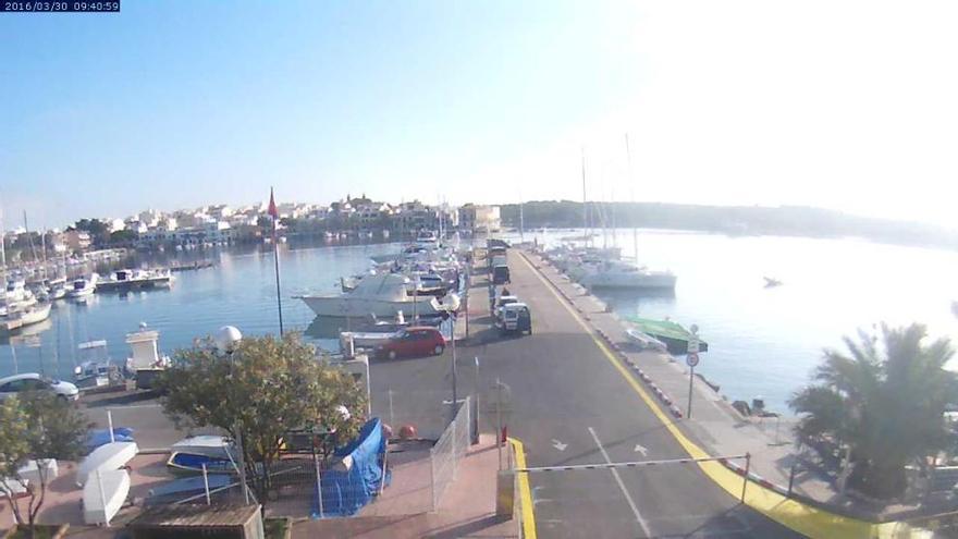 Mittwochvormittag (30.3.) am Hafen von Portocolom: Noch ist&#039;s schön