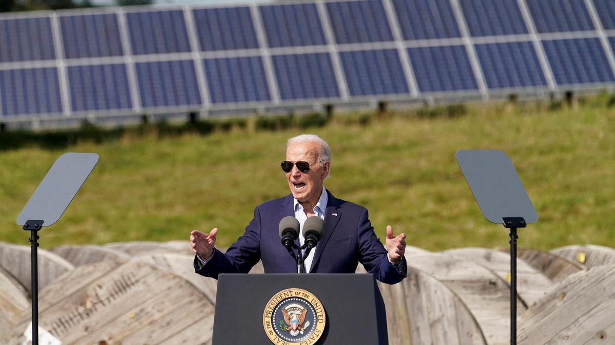 Biden fija un ambicioso objetivo de lucha contra el cambio climático a las puertas del relevo de Trump