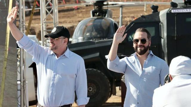 El presidente de Costa Rica, Rodrigo Chaves, y su homólogo salvadoreño, Nayib Bukele