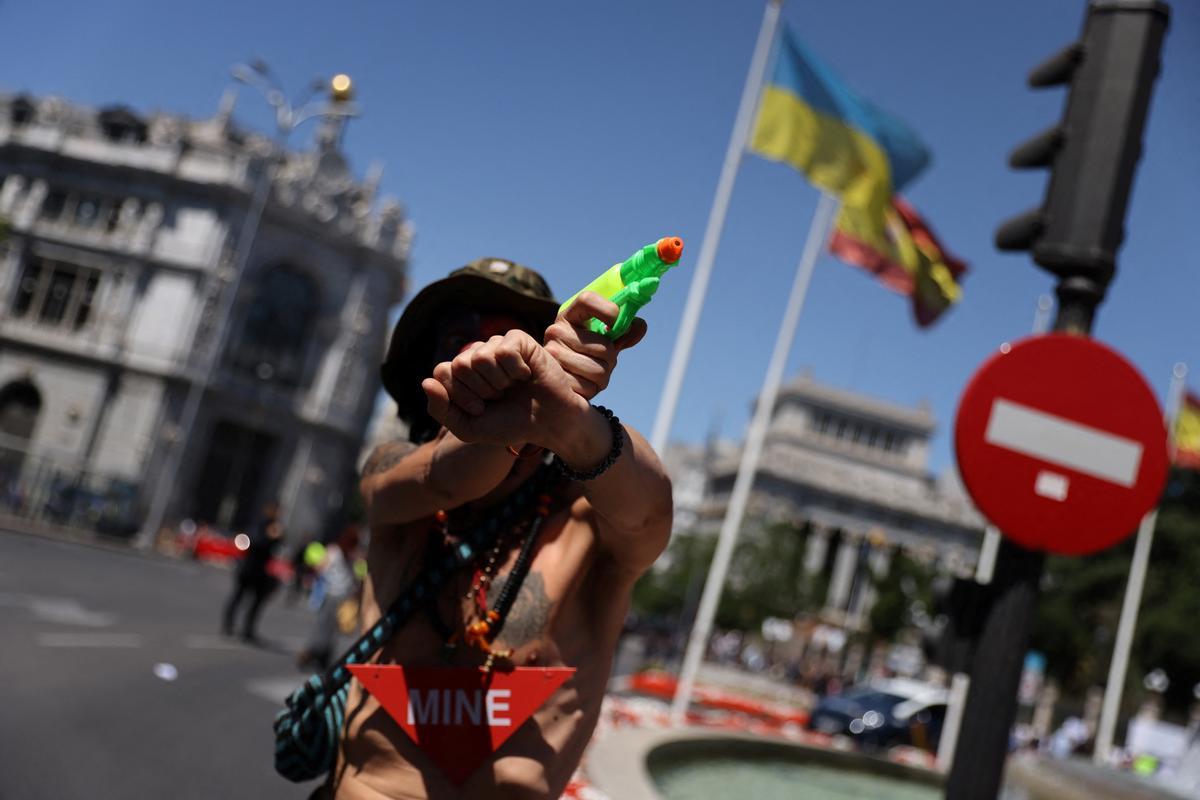 Varios miles de personas protestan contra la OTAN en Madrid