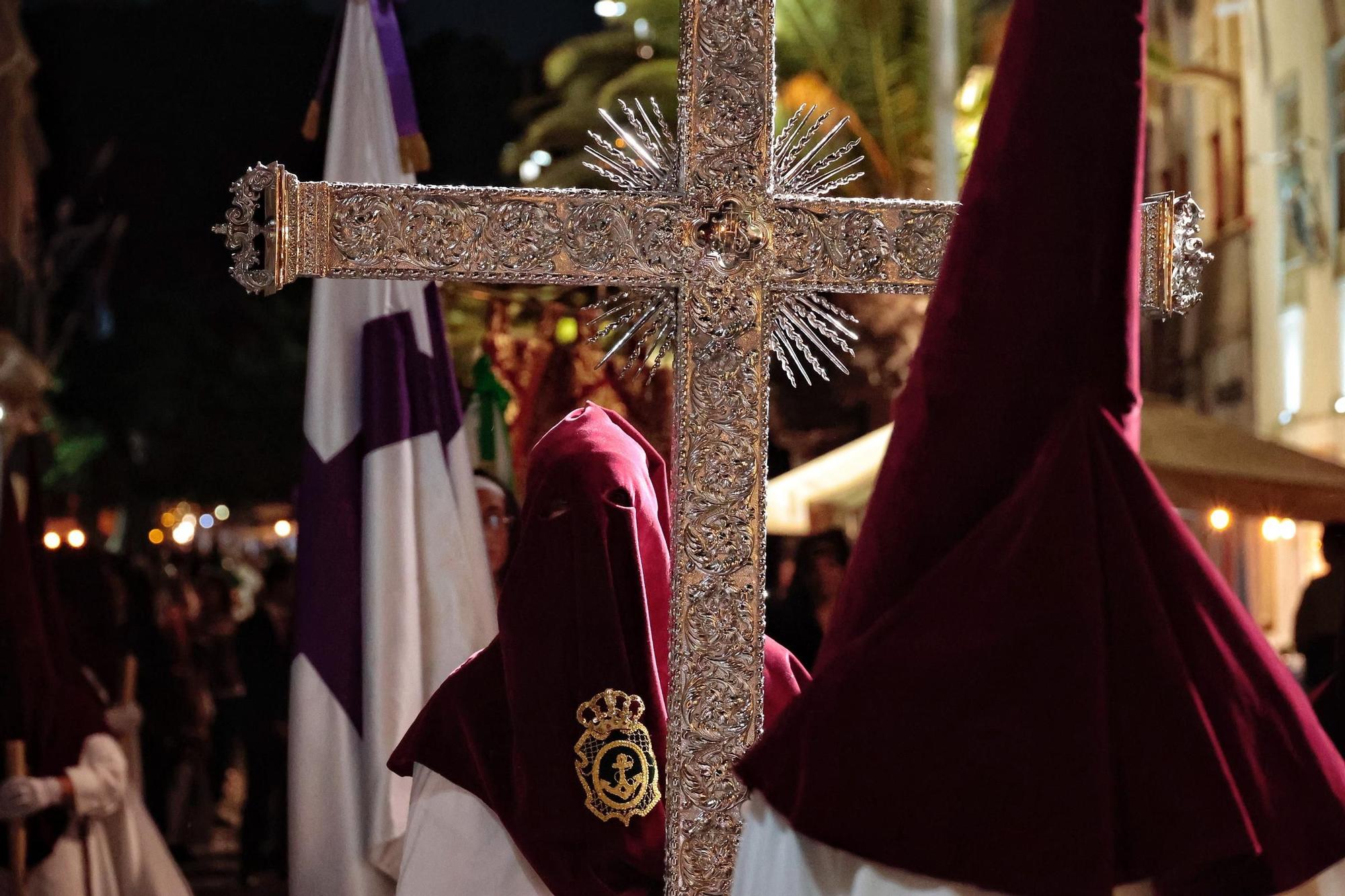 Procesión de La Macarena y El Cautivo en Santa Cruz