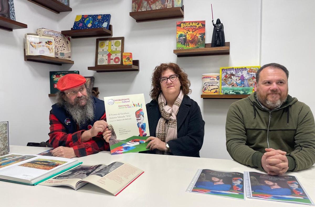Paío, Cruz Taboada y Javier Hita presentaron ayer en Nigraponte el certamen escultórico.
