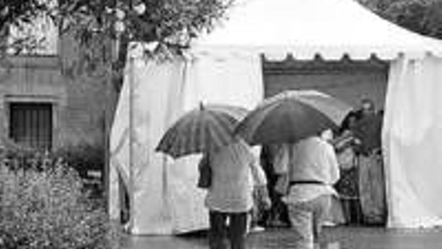 Brozas reúne a 10.000 personas con lluvia en la fiesta de la Tenca