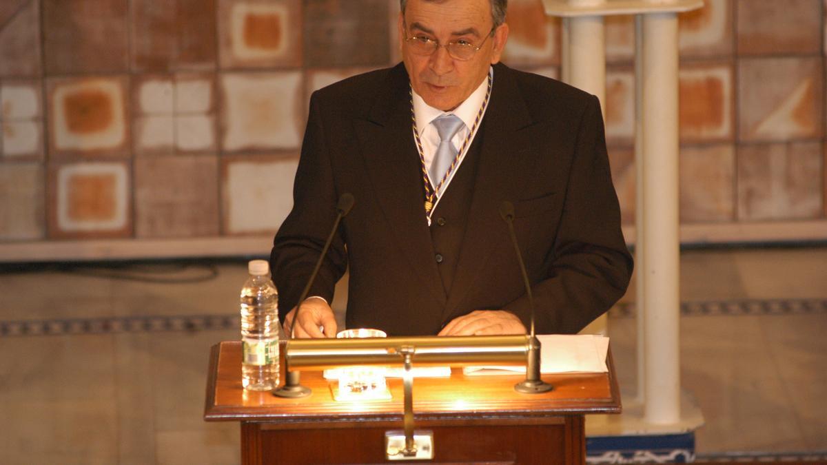 José María Abenza, en la Asamblea Regional.