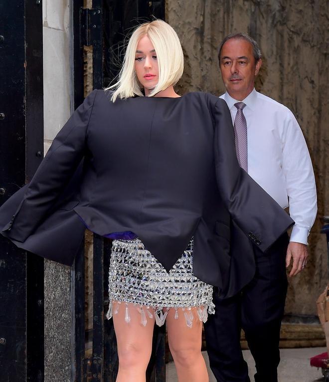 Katy Perry en la Gala Met lo mismo te ilumina que te da la cena