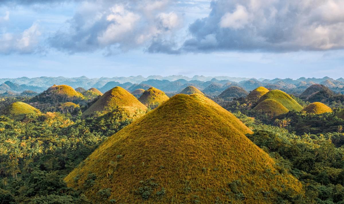 Las emblemáticas colinas de chocolate de la isla de Bohol