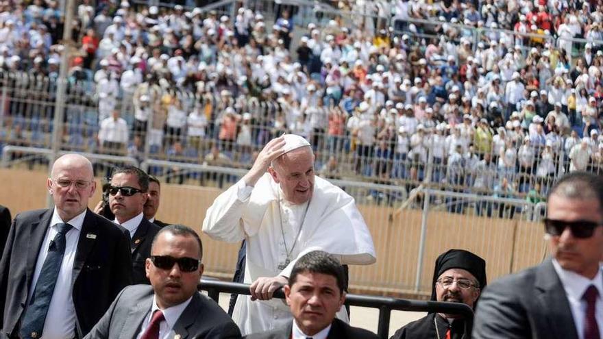 El Papa Francisco durante su visita a Egipto. // Efe