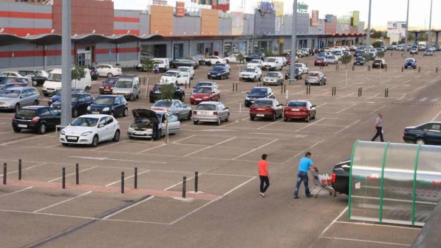 Vista general de la zona comercial de Vista Alegre, donde ocurrieron algunos de los robos.