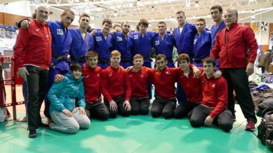 L&#039;equip que va presentar el Girona-Judo a Madrid.