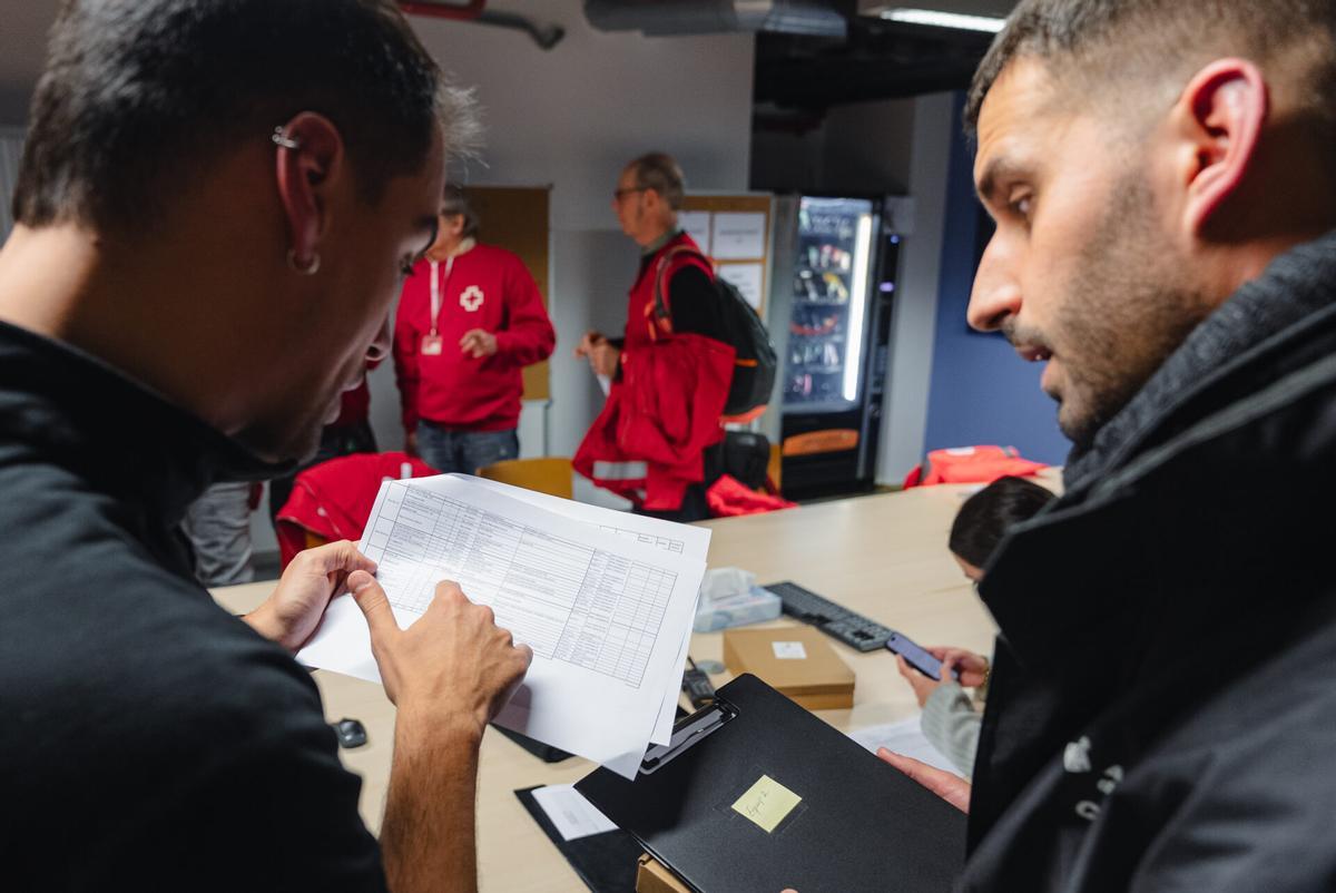 Varios equipos se coordinan para desplegar la Operación Frío de Barcelona, la semana pasada